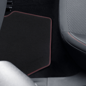 Podloge, hrbet premium velur, črne, z rdečo nitjo